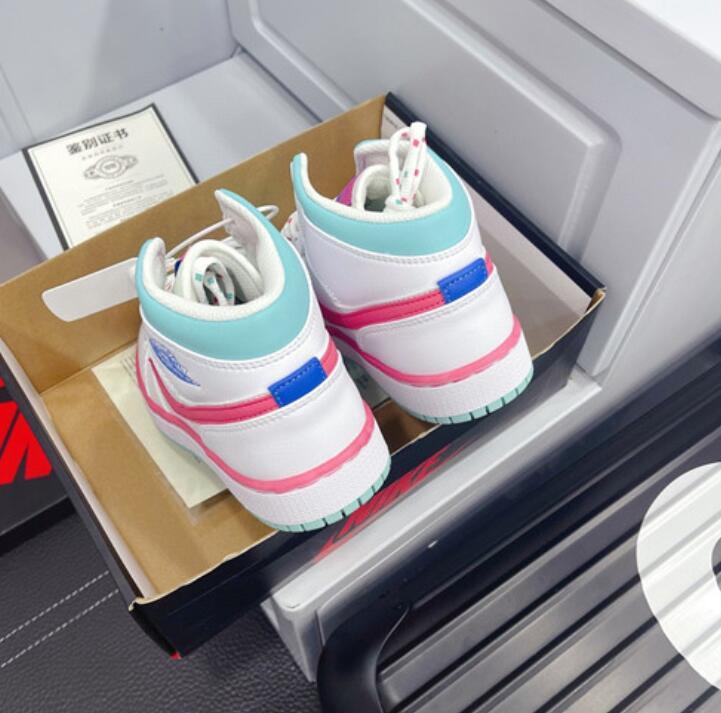 SAMC - NKE Shoes - 1593