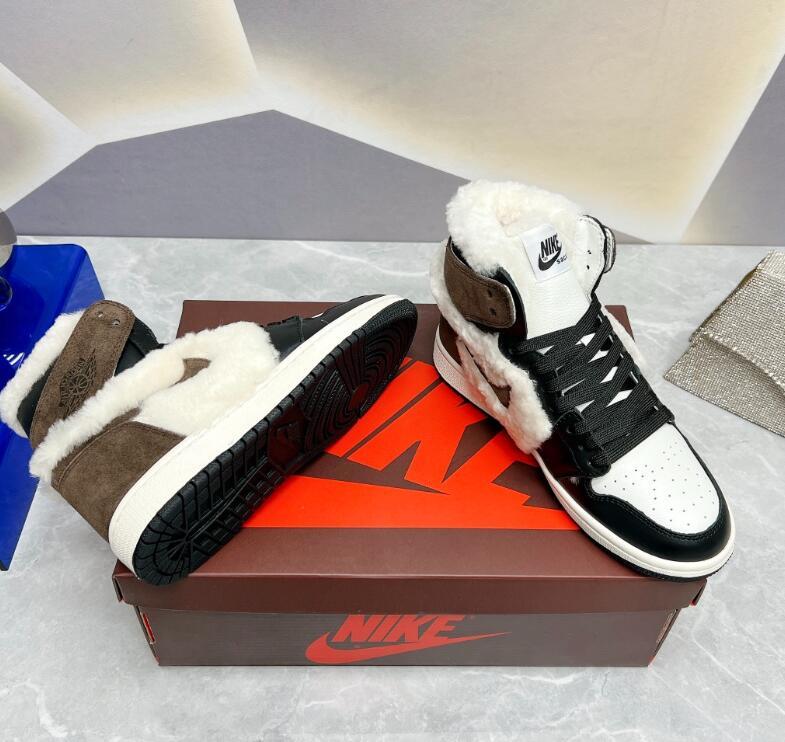 SAMC - NKE Shoes - 182