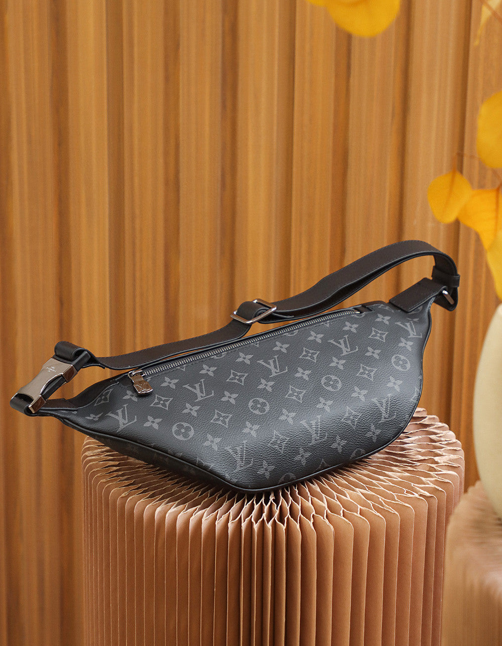 LV GLAMIscovery Bumbag PM Monogram Eclipse Canvas For Men, Bags, Belt Bags 17.3in/44cm LV M46035