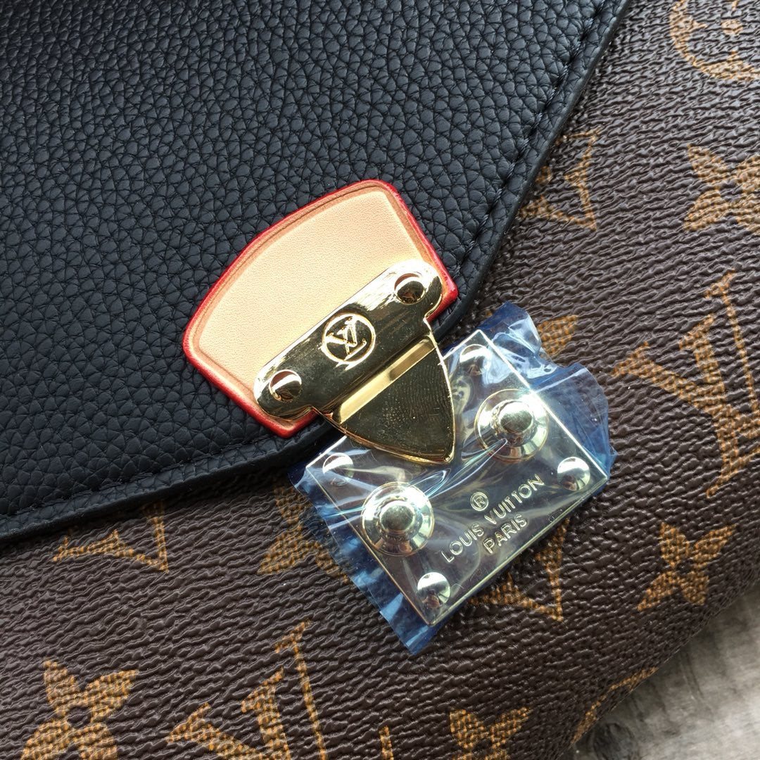 EN - New Arrival Bags LUV 211