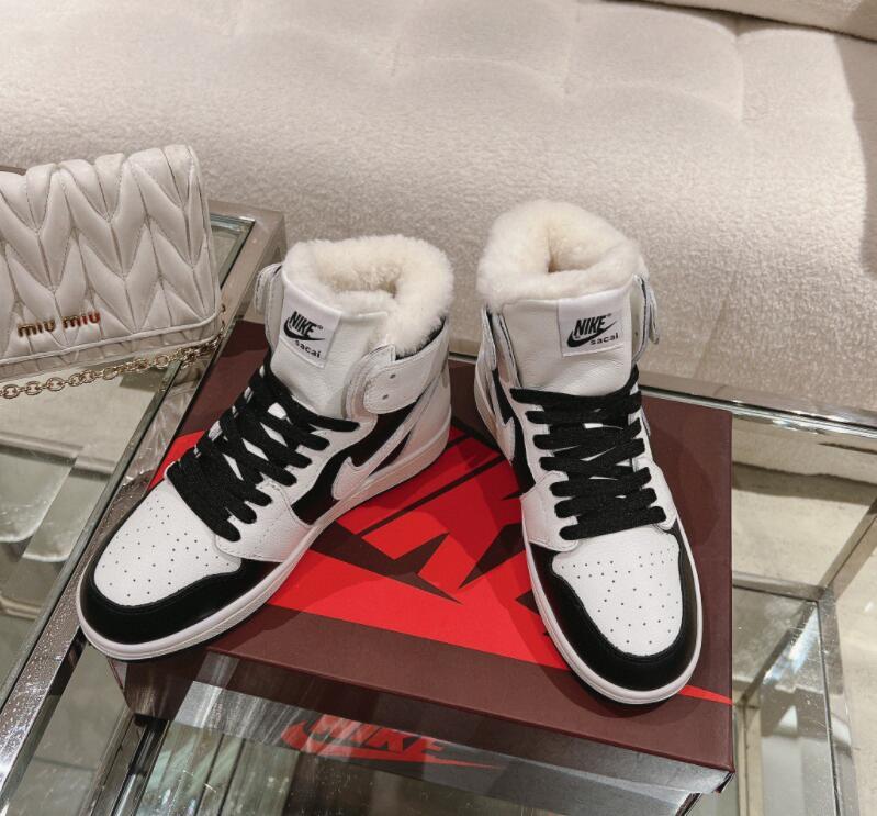 SAMC - NKE Shoes - 315