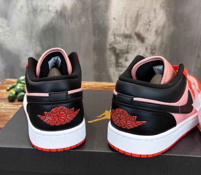 SAMC - NKE Shoes - 904