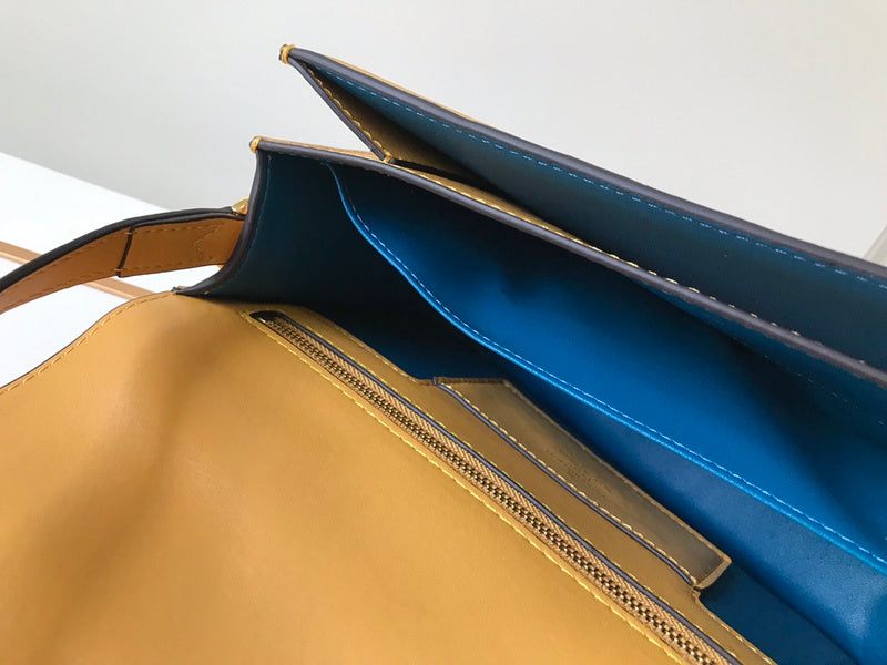 LOV2 Bags - Luxurious Bags  1046