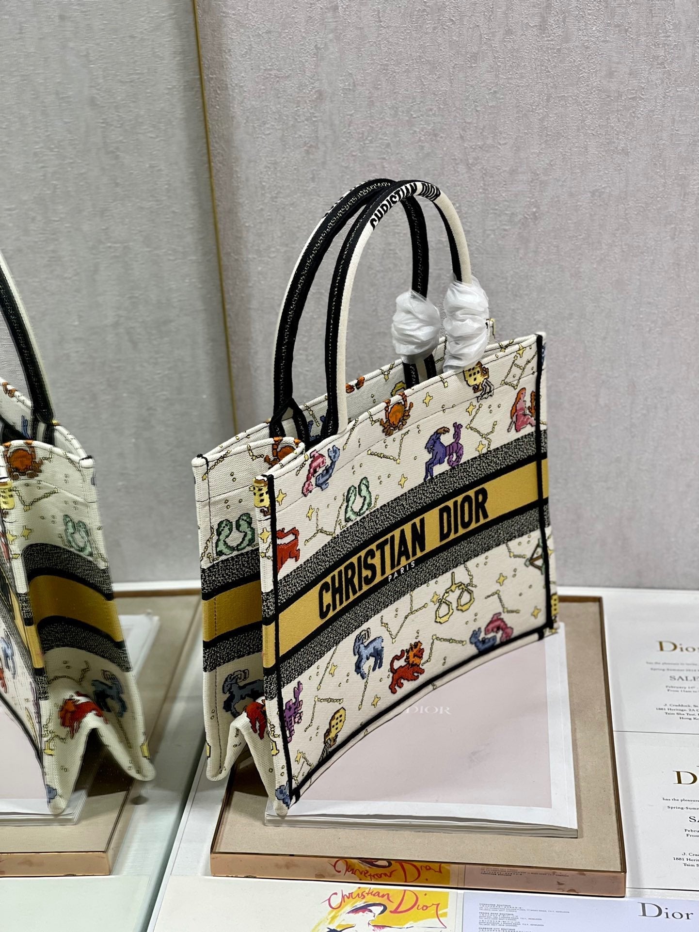 GLAMI MeGLAMIum Book Tote White Multicolor, For Women, WomenÃ¢â‚¬â„¢s Handbags 14in/36cm CD