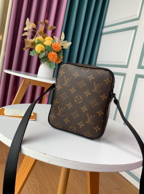 SAMC - LOV Bags - 2046