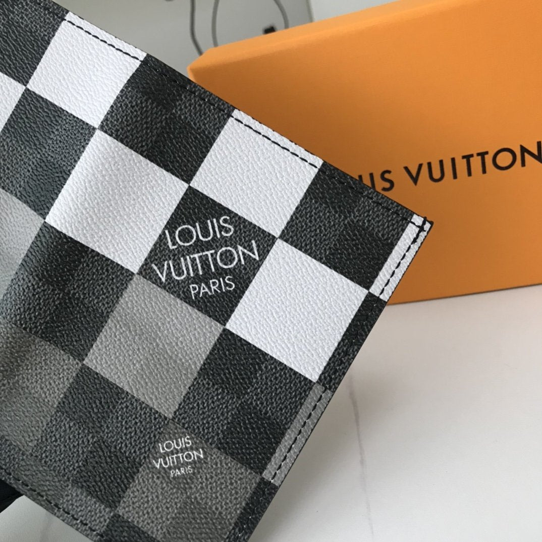 EN - New Arrival Wallet LUV 048