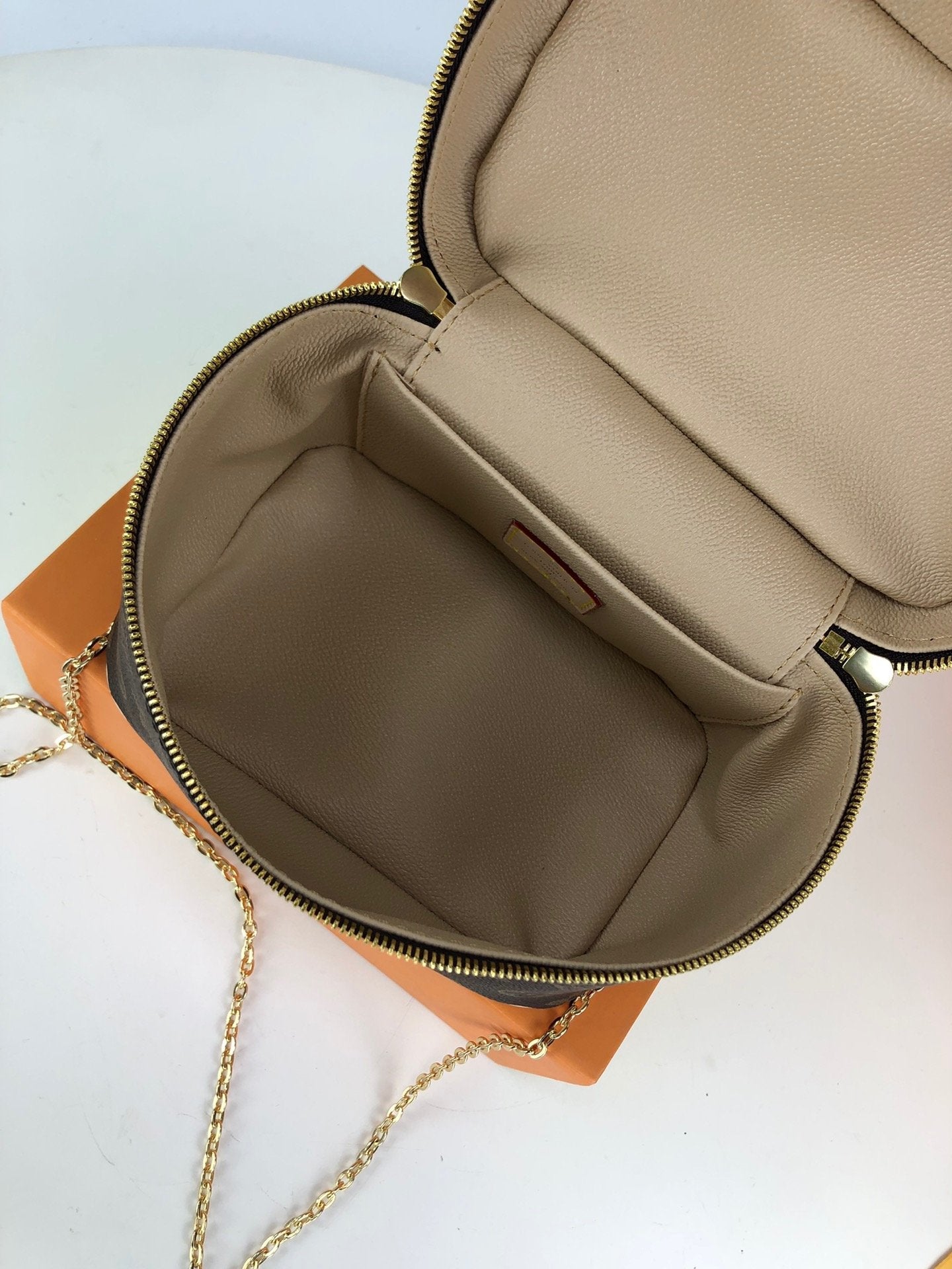 EN - New Arrival Bags LUV 025
