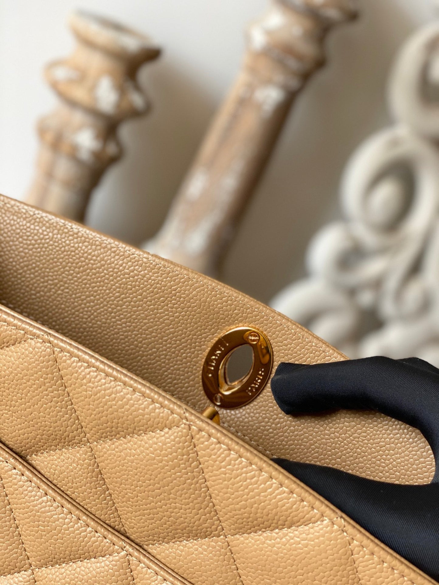 CHLVintage Beige Medium Quilted Caviar Tote Bag For Women 28cm/11in