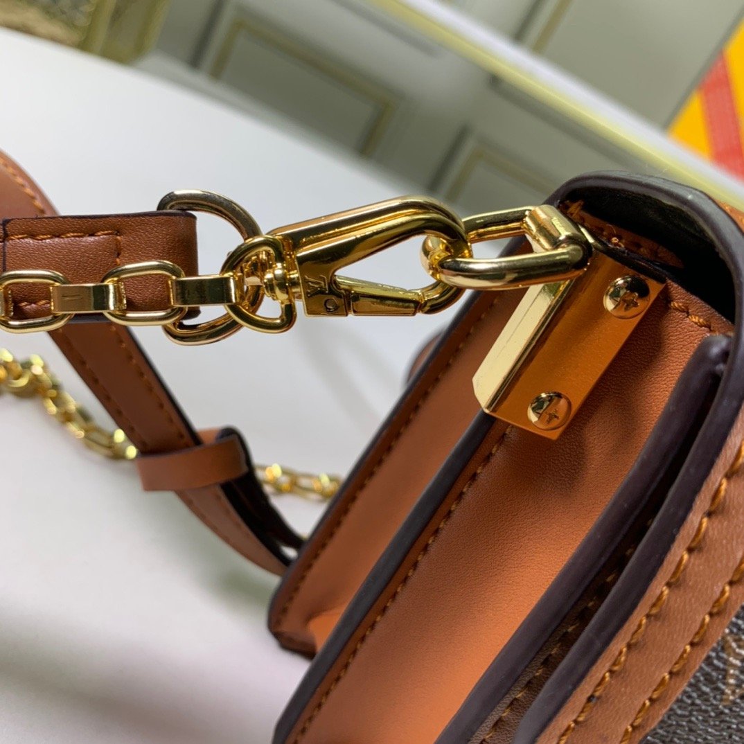 EN - New Arrival Bags LUV 037