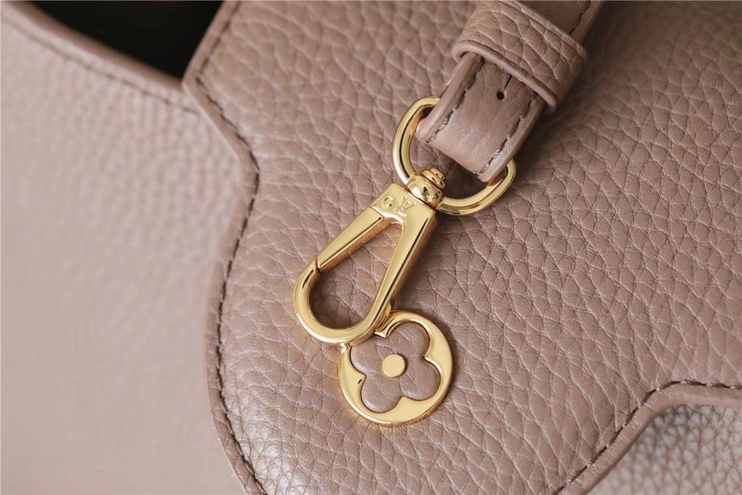 LV Capucines GLAMI Taurillon Light Brown For Women,  Shoulder And Crossbody Bags 26cm/10.6in LV