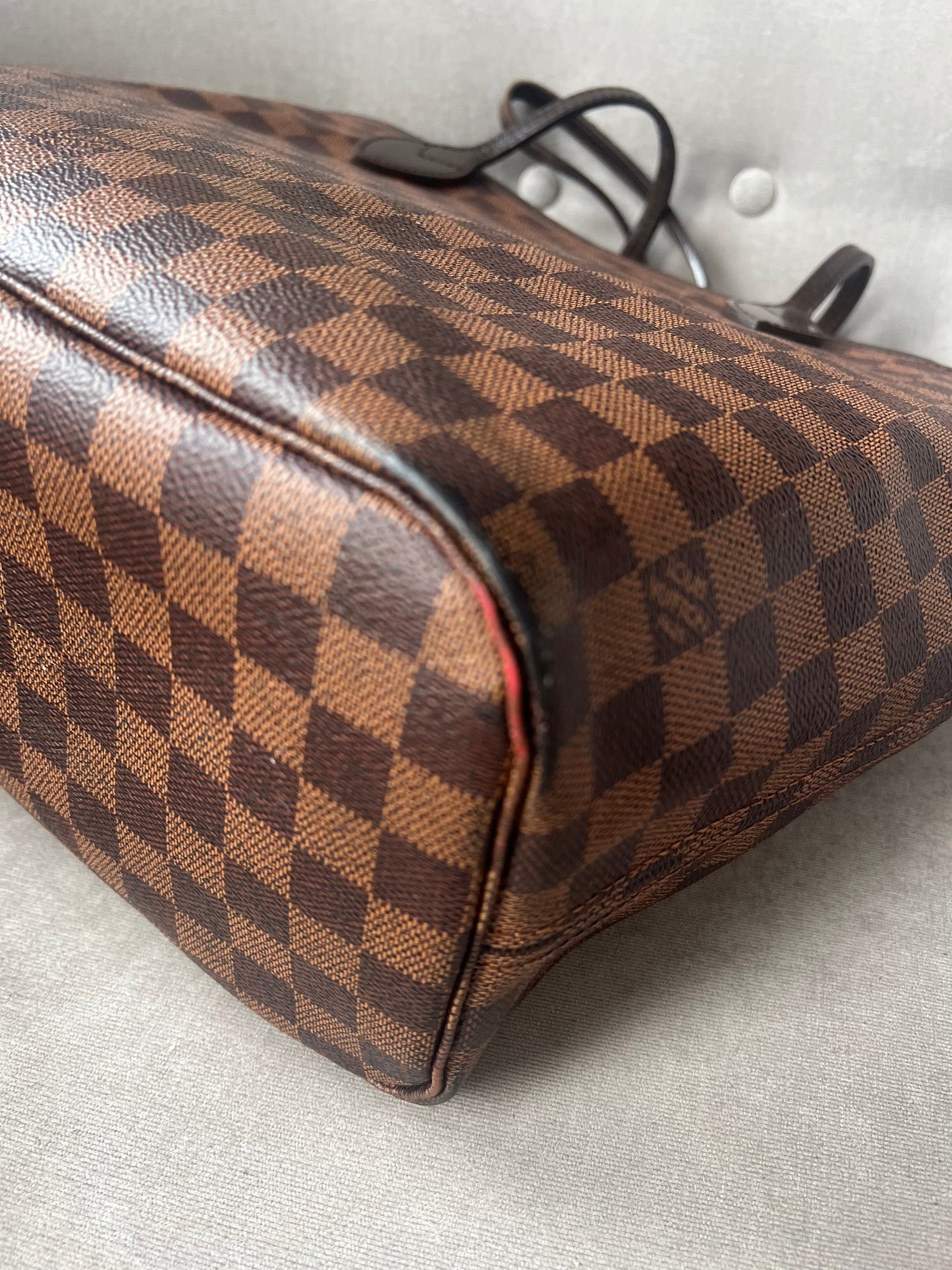 Louis Vuitton Neverfull MM Damier Ebene Cherry Interior (RRP £1,410)