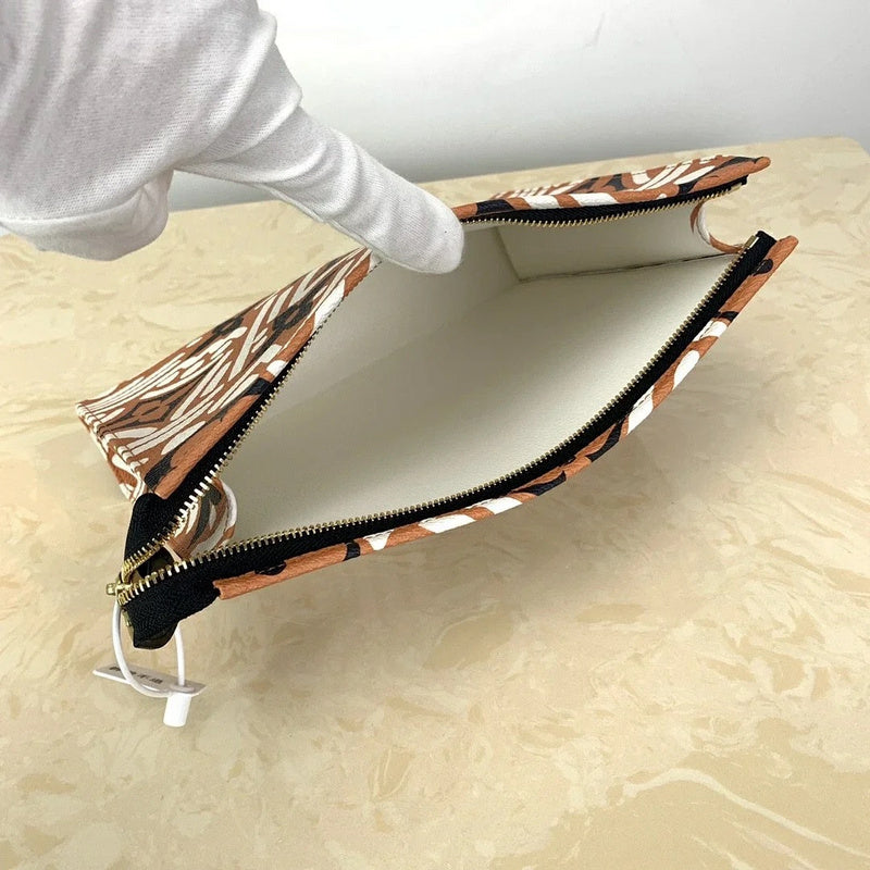 LOV2 Bags - Luxurious Bags  1349