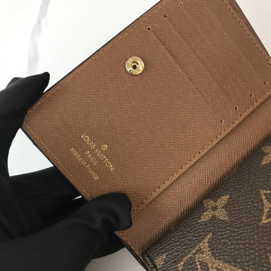 EN - New Arrival Wallet LUV 038