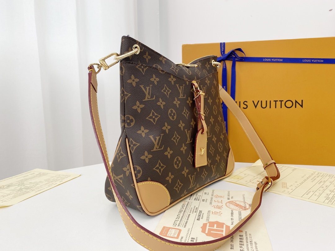 EN - New Arrival Bags LUV 007
