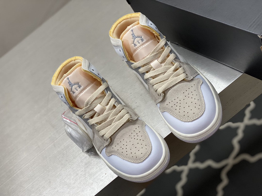 GLAMI Jordan 1 Mid SE Craft Ã¢â‚¬ËœInside OutÃ¢â‚¬â„¢ Beige For Men DQ3726-100