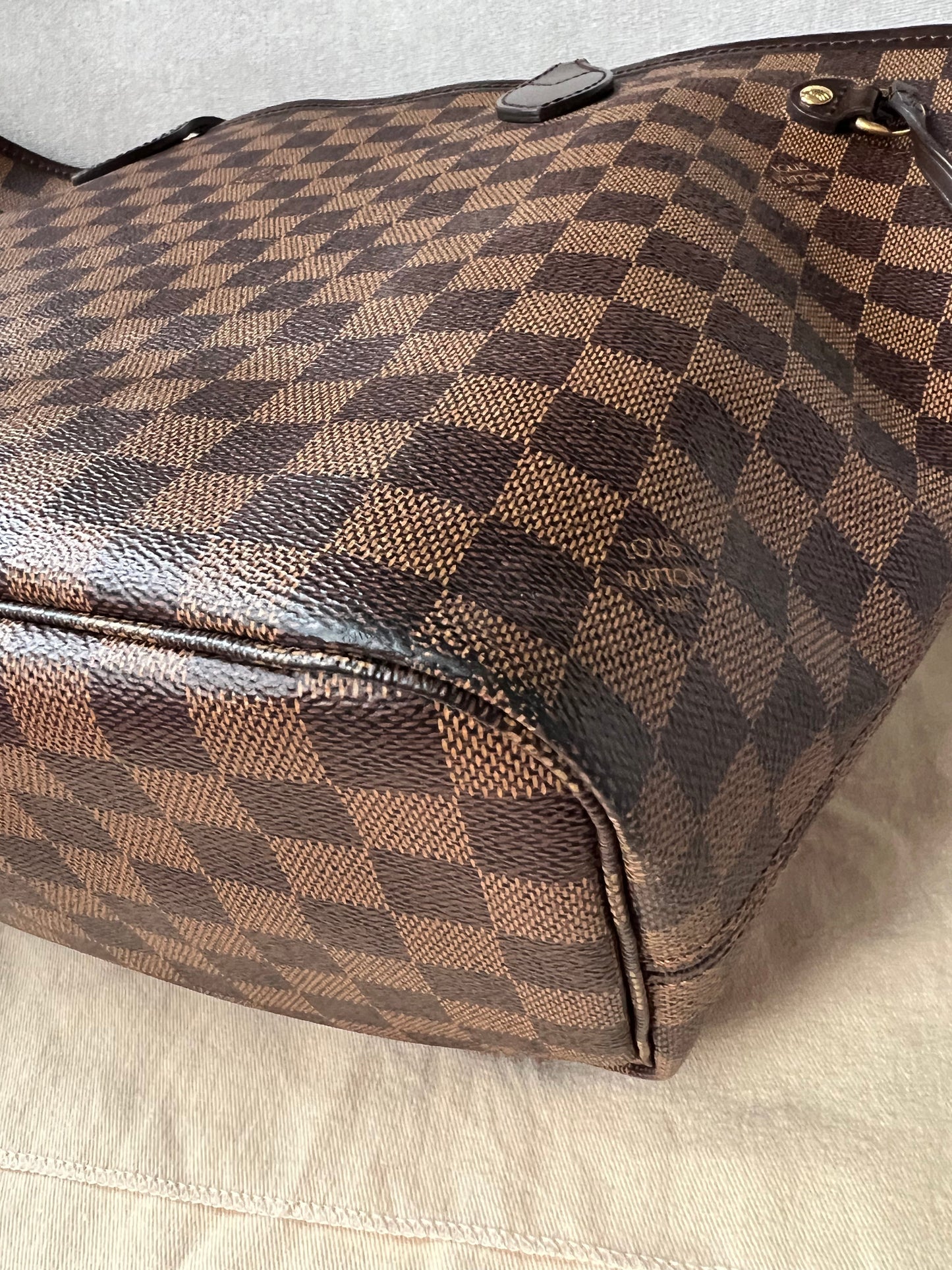 Louis Vuitton Neverfull MM Damier Ebene Cherry Interior (RRP £1,410)