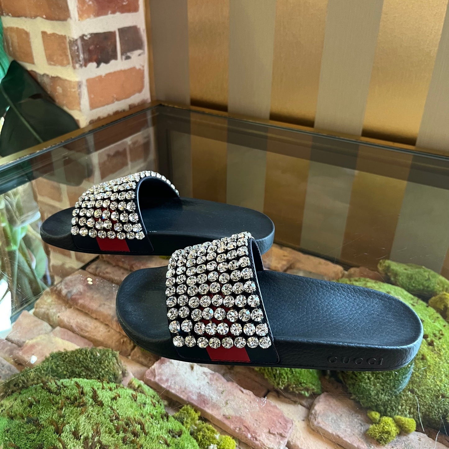 GUCCI Sylvie Web Accent Leather Slides SZ 37