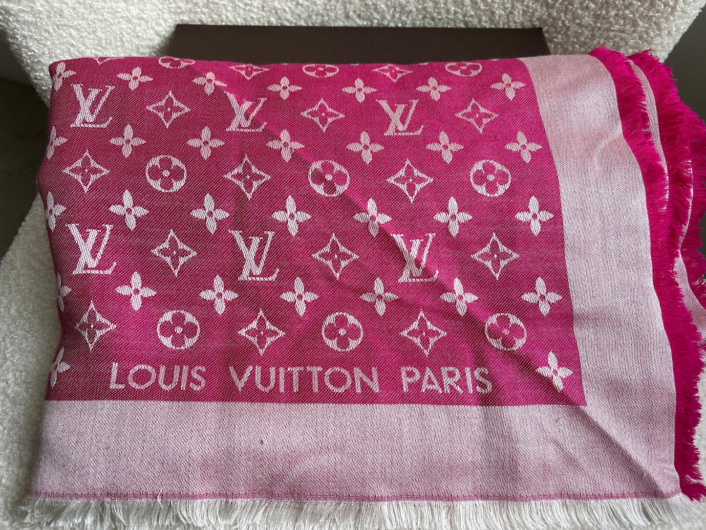 Louis Vuitton Pink Monogram Shawl (RRP £450)