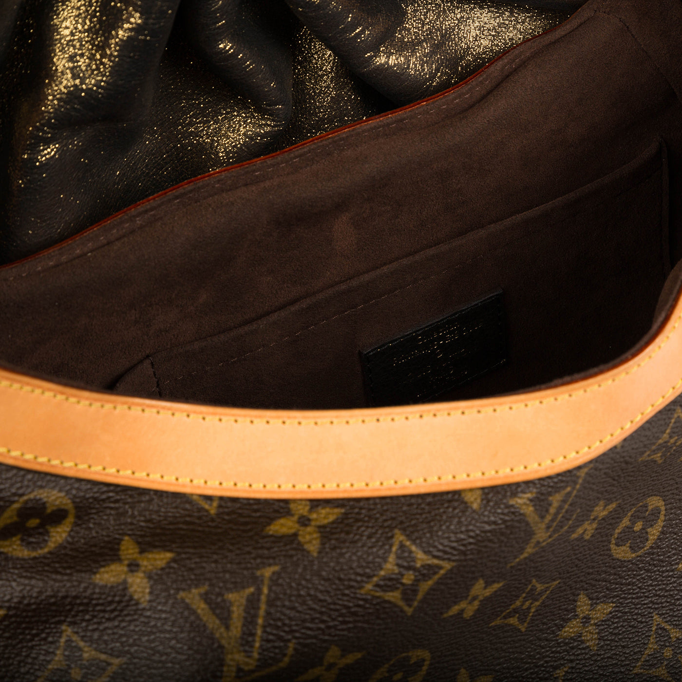 Louis Vuitton Kalahari GM