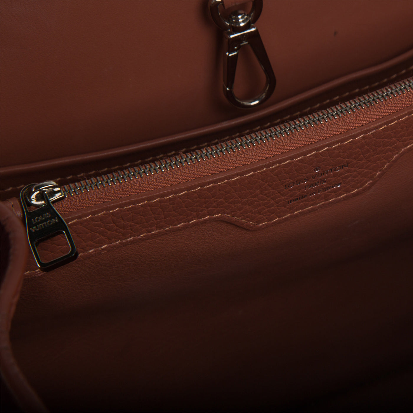 Louis Vuitton Capucines MM