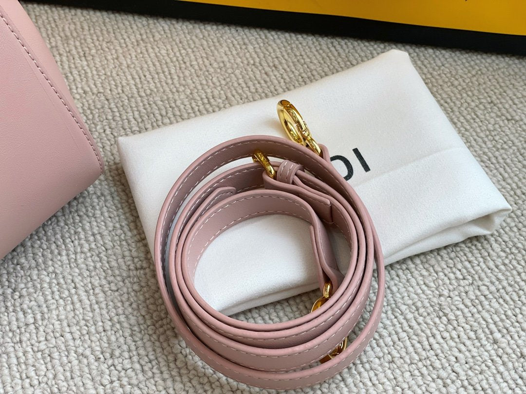 EN - NEW Arrival Bags FEI 131