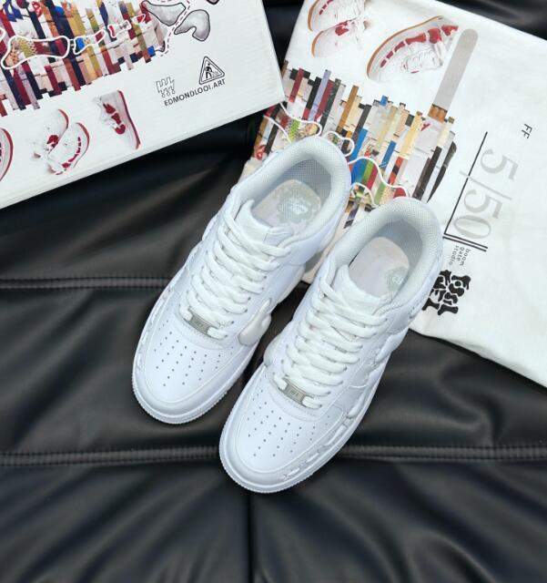 SAMC - NKE Shoes - 349