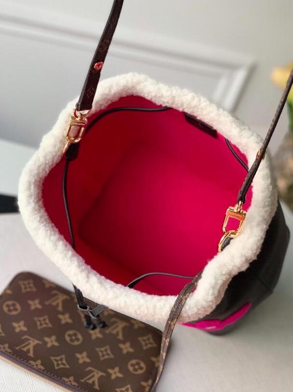 SAMC - LOV Bags - 2570
