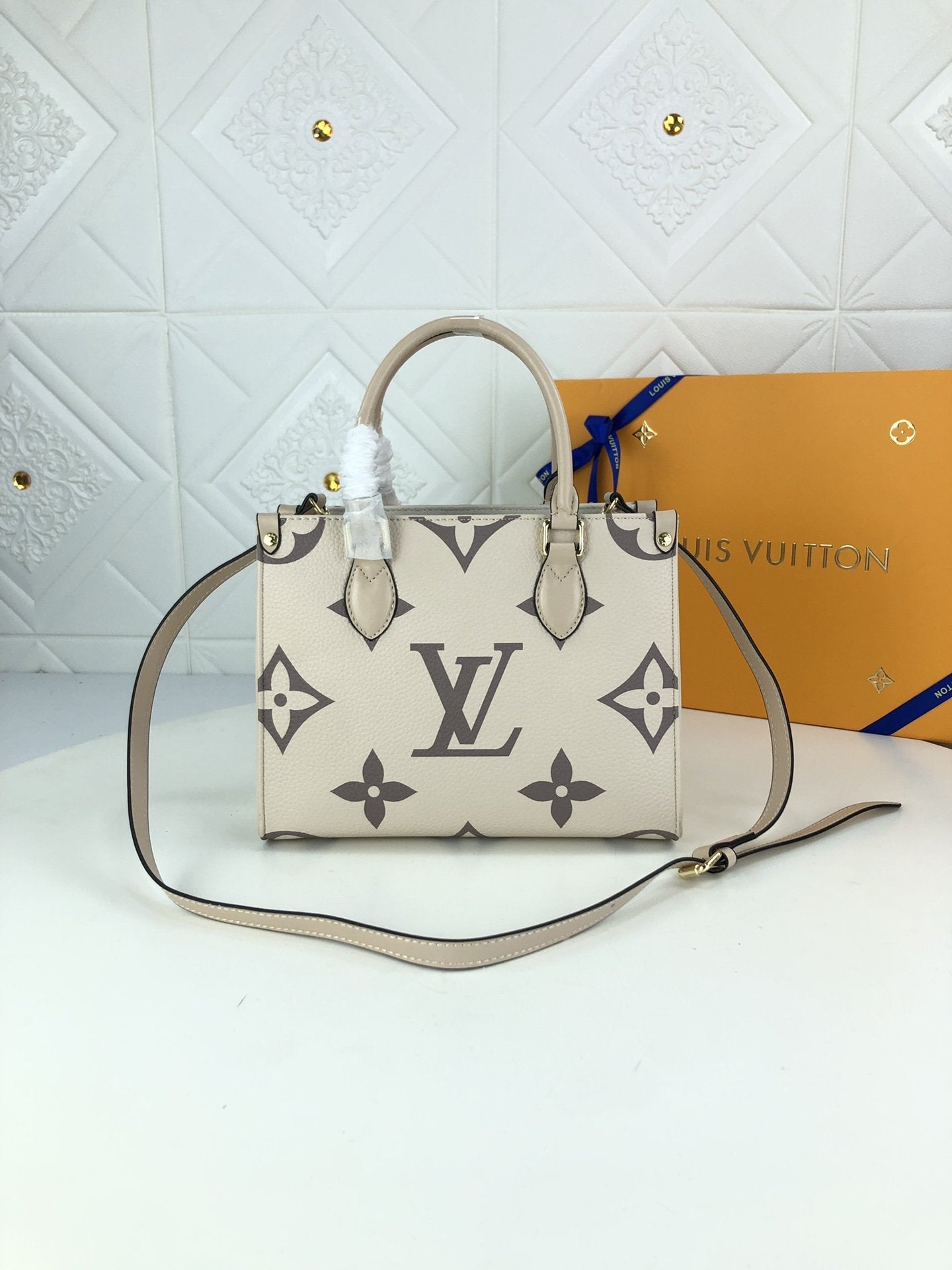 EN - New Arrival Bags LUV 106