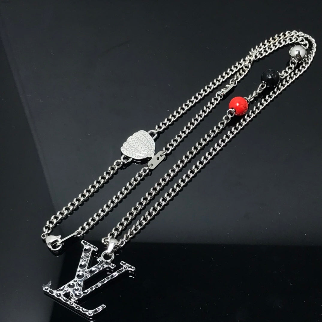LV Necklaces 040