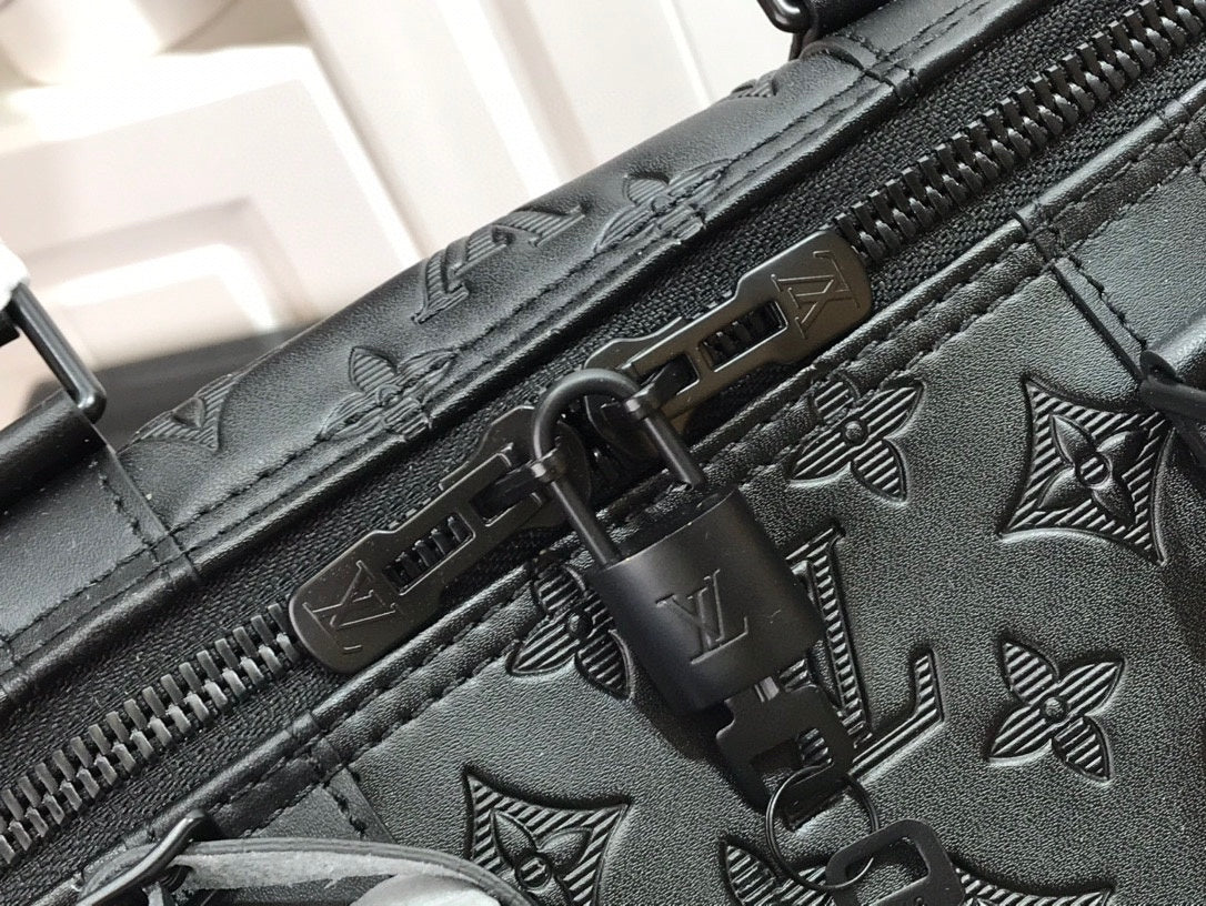 LV Keepall BandouliÃƒÂ¨re 50 Monogram Shadow For Men, Travel Bags 19.7in/50cm LV M44810