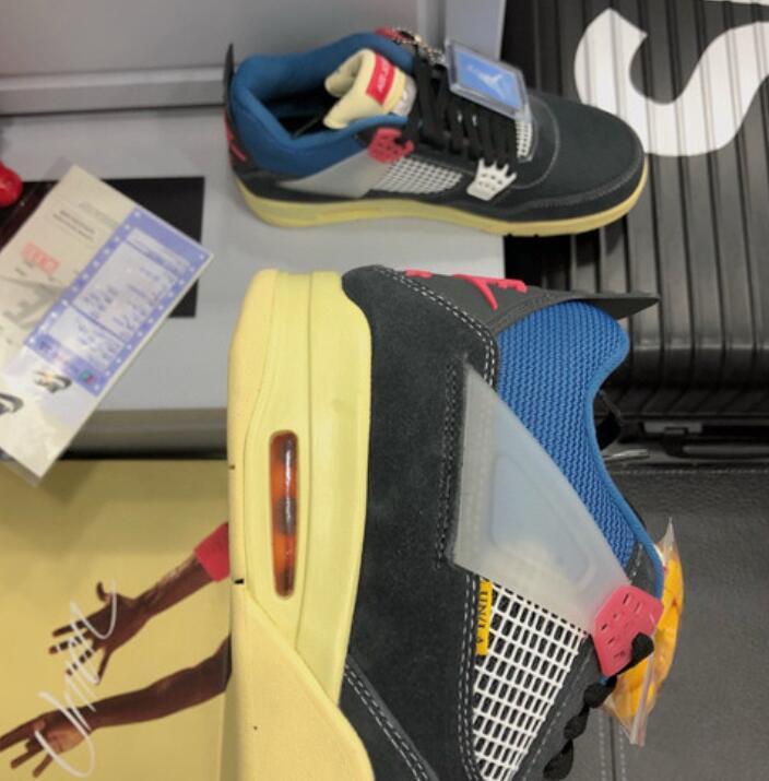 SAMC - NKE Shoes - 1616