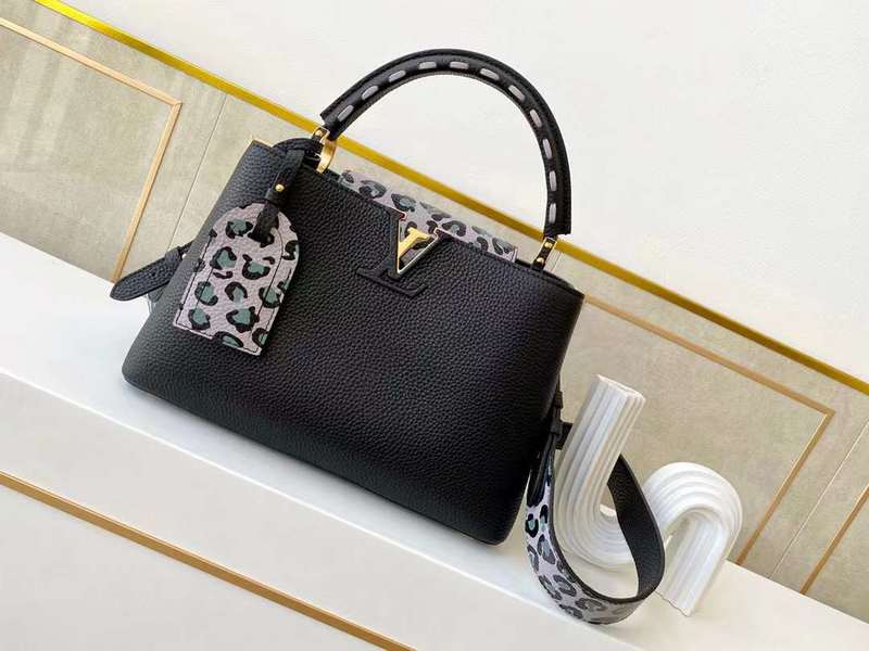 LOV2 Bags - Luxurious Bags  1104