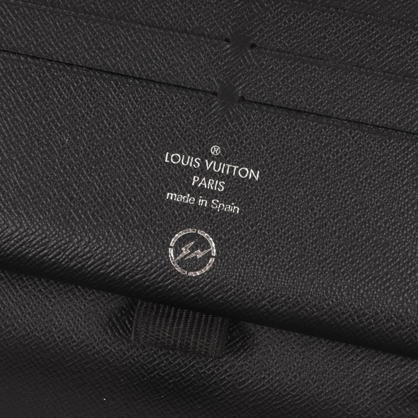 Louis Vuitton Zippy Wallet  Canvas Wallet  ()