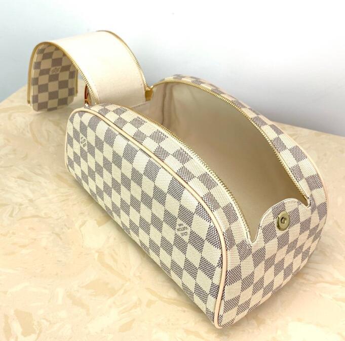 SAMC - LOV Bags - 2699