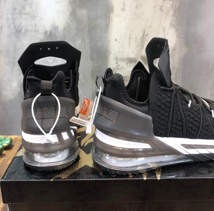 SAMC - NKE Shoes - 1709
