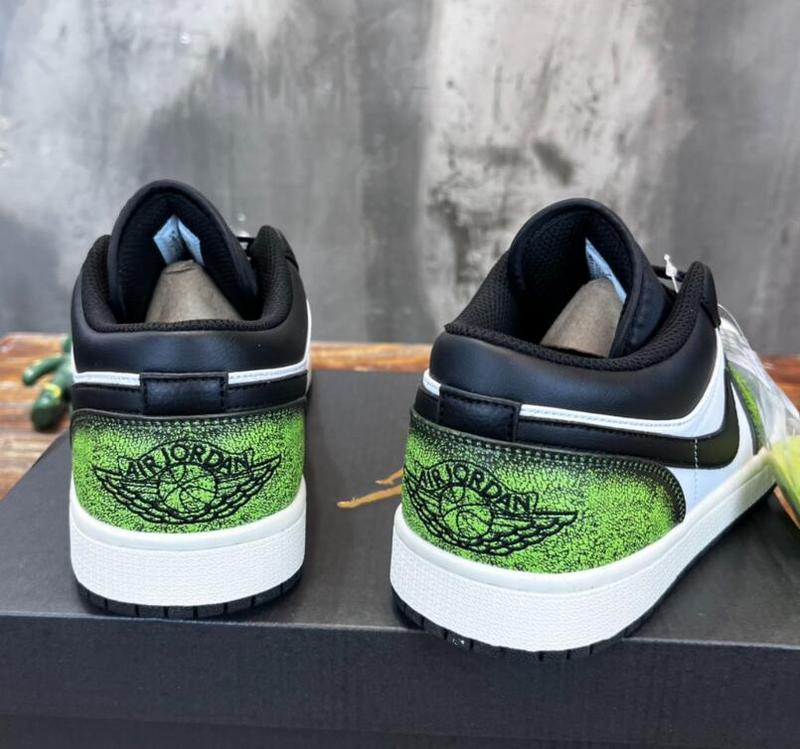 SAMC - NKE Shoes - 917