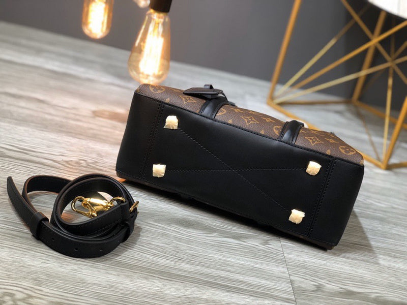 LOV2 Bags - Luxurious Bags  1070