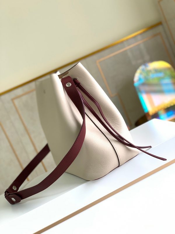 LOV2 Bags - Luxurious Bags  1152