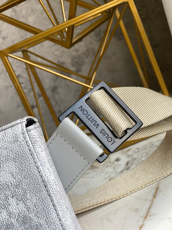 LOV2 Bags - Luxurious Bags  1176