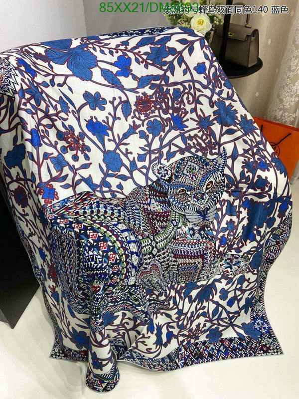 SAMC - HMS Scarves - 029
