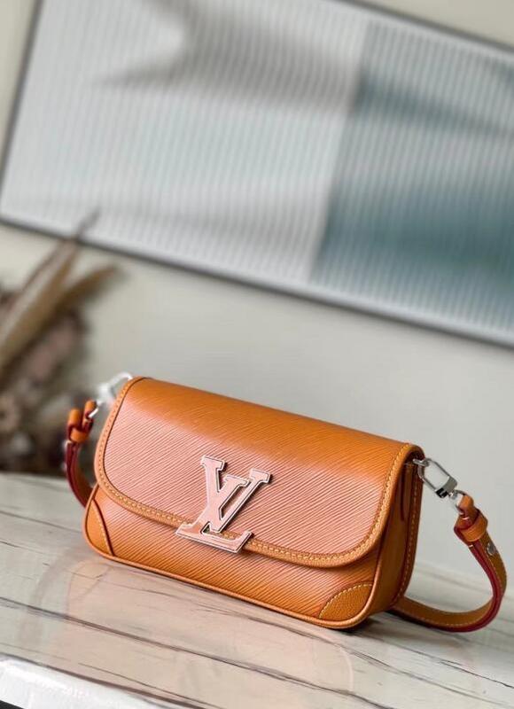 SAMC - LOV Bags - 1079