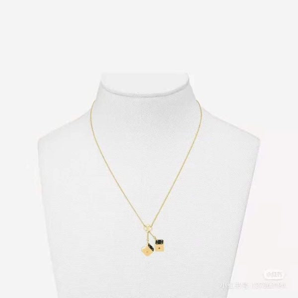 LV Necklaces 008