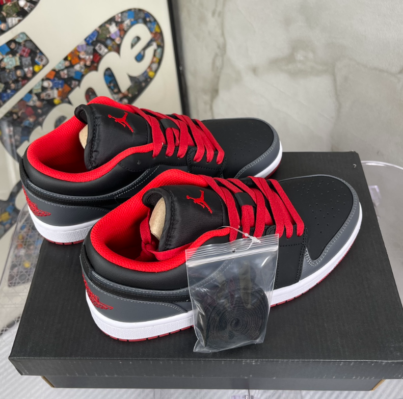 SAMC - NKE Shoes - 089