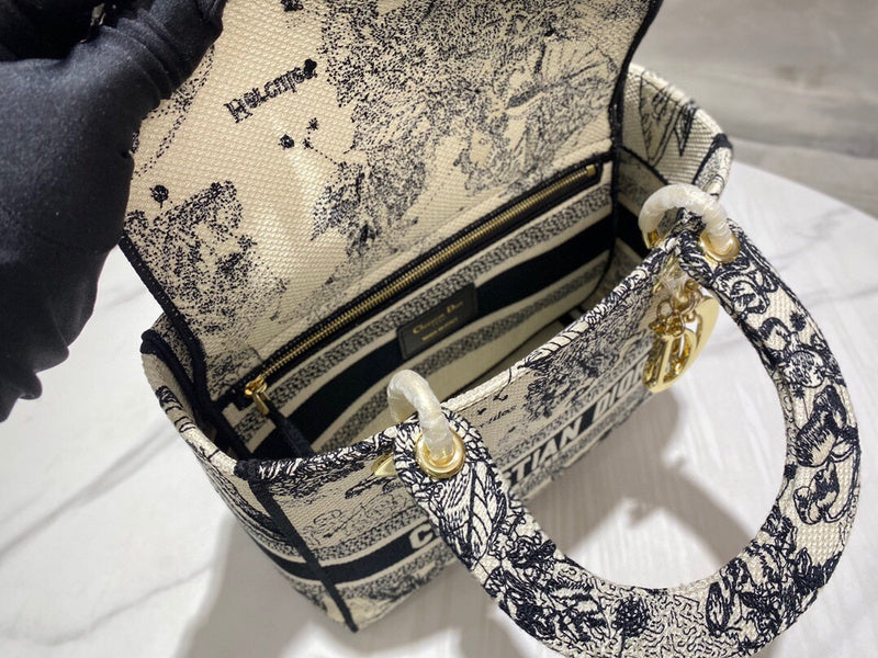 ELE - Dir Bags - 620