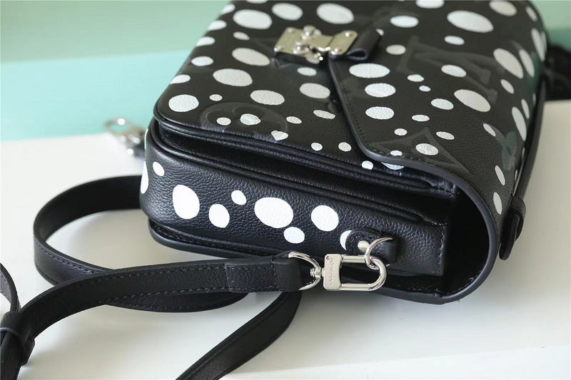 ELE - LUV Bags - 474