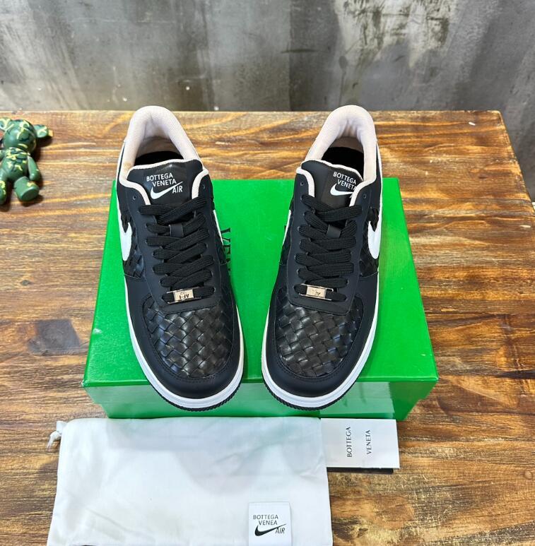 SAMC - NKE Shoes - 105