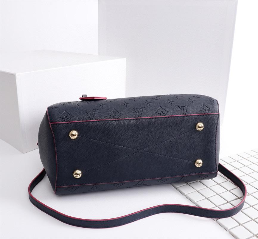 EN - New Arrival Bags LUV 040