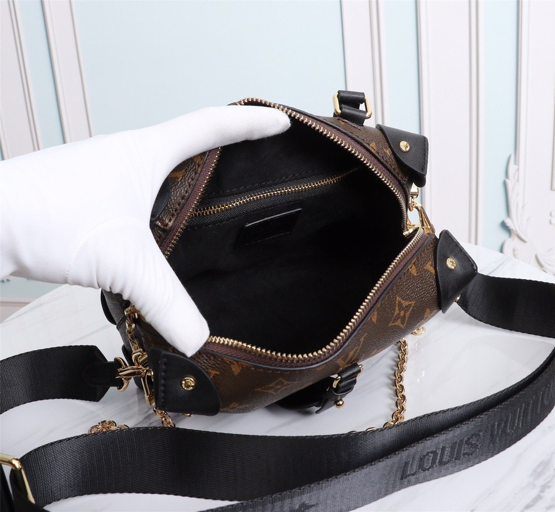EN - New Arrival Bags LUV 027
