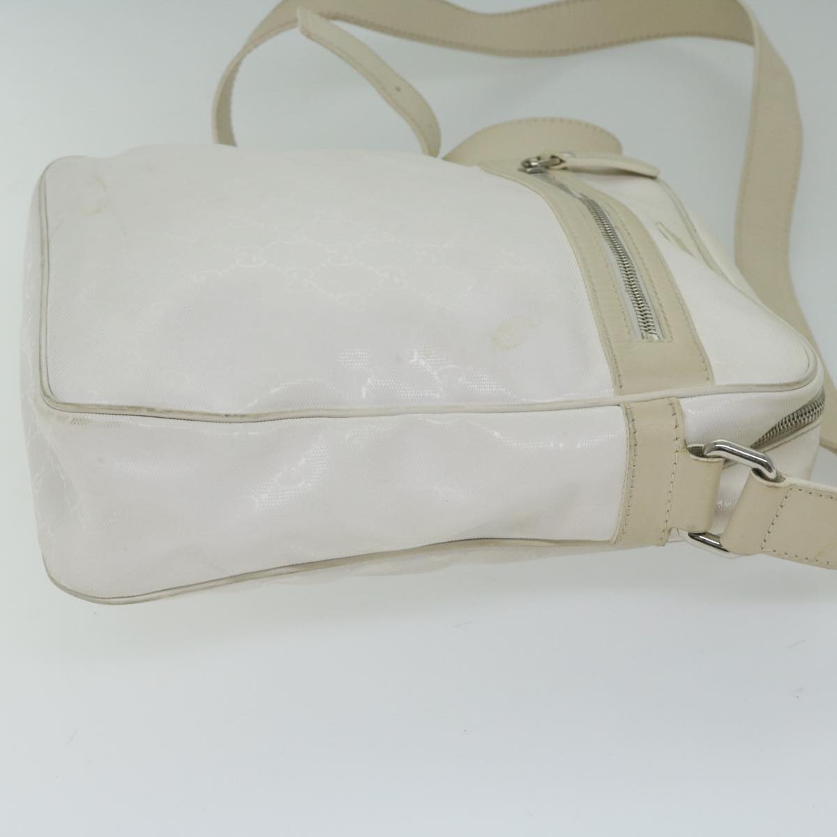 GUCCI GG implementation Shoulder Bag White 201448 62086