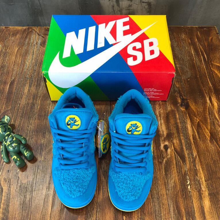 SAMC - NKE Shoes - 1815